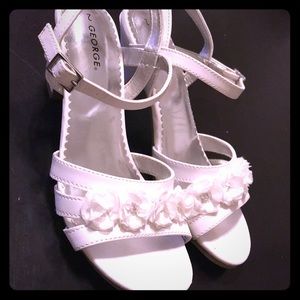 Little Girls White Shoes (heel Sandals)